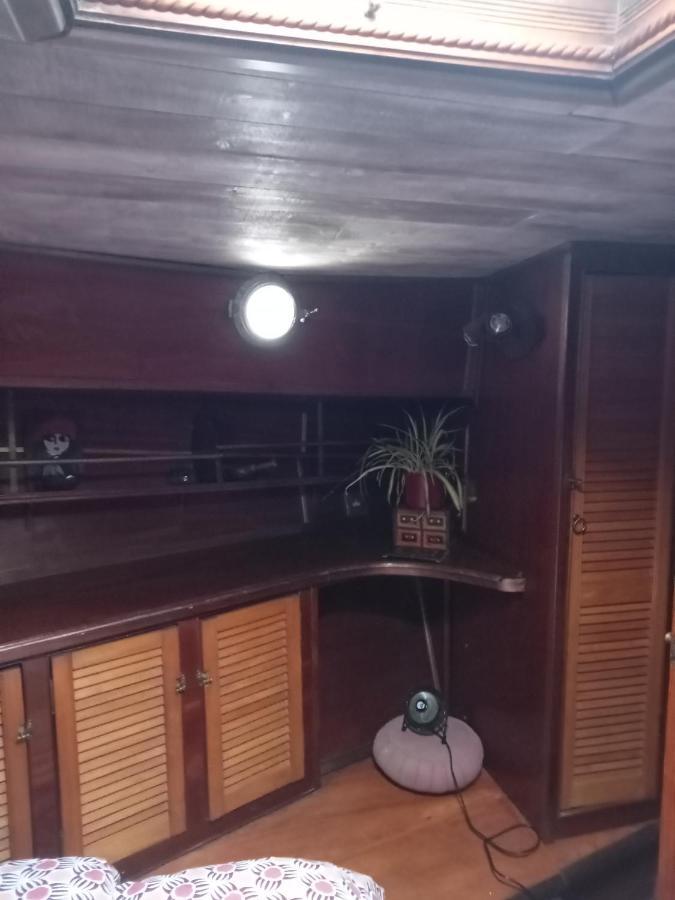 Hotel Bateau De Pirates Gruissan Esterno foto