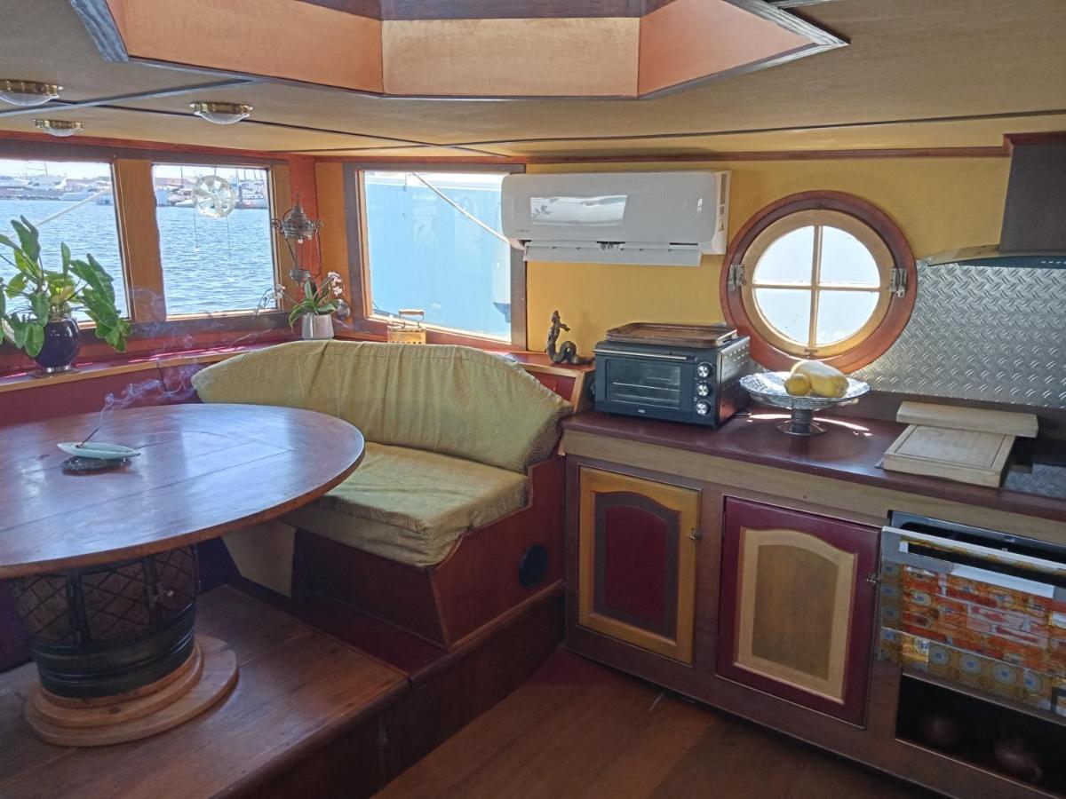 Hotel Bateau De Pirates Gruissan Esterno foto