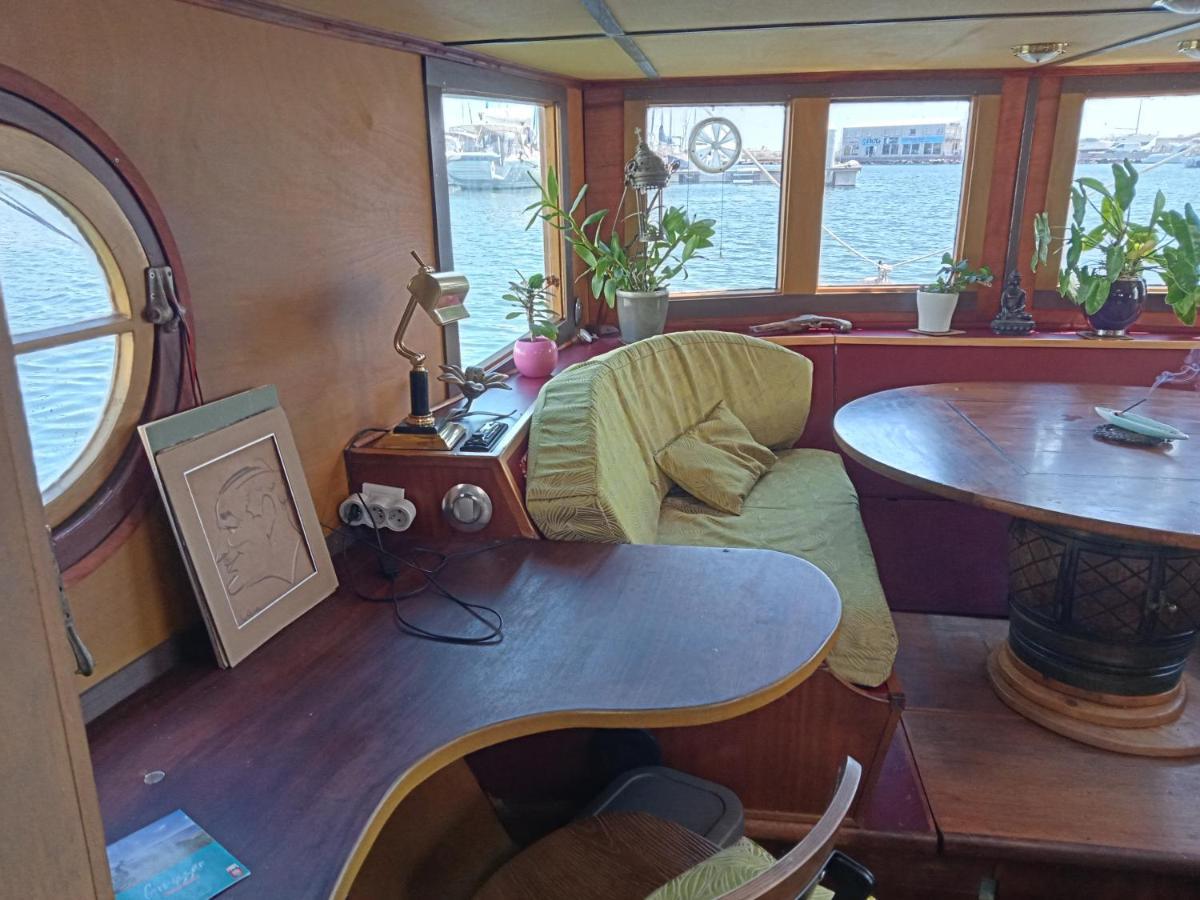 Hotel Bateau De Pirates Gruissan Esterno foto